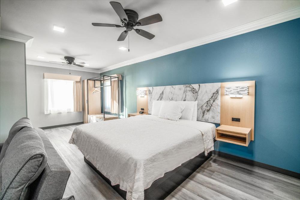 Pacific Inn and Suites